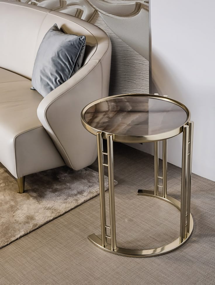 Stainless Steel Royal Look Round Table Sturdy Durable Coffee Table With Chrome Finish| 5242
